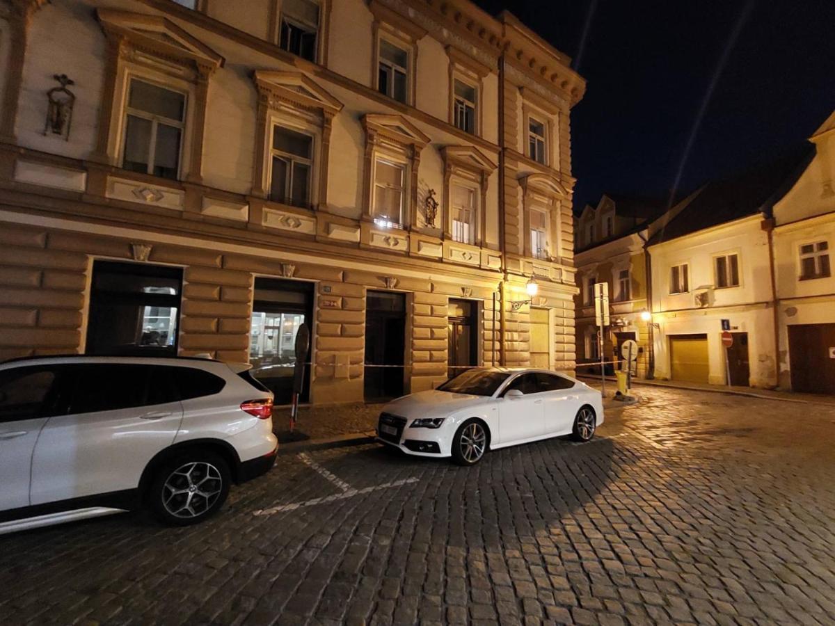 Byt 2+Kk Na Velkem Namesti Hradec Králové 外观 照片