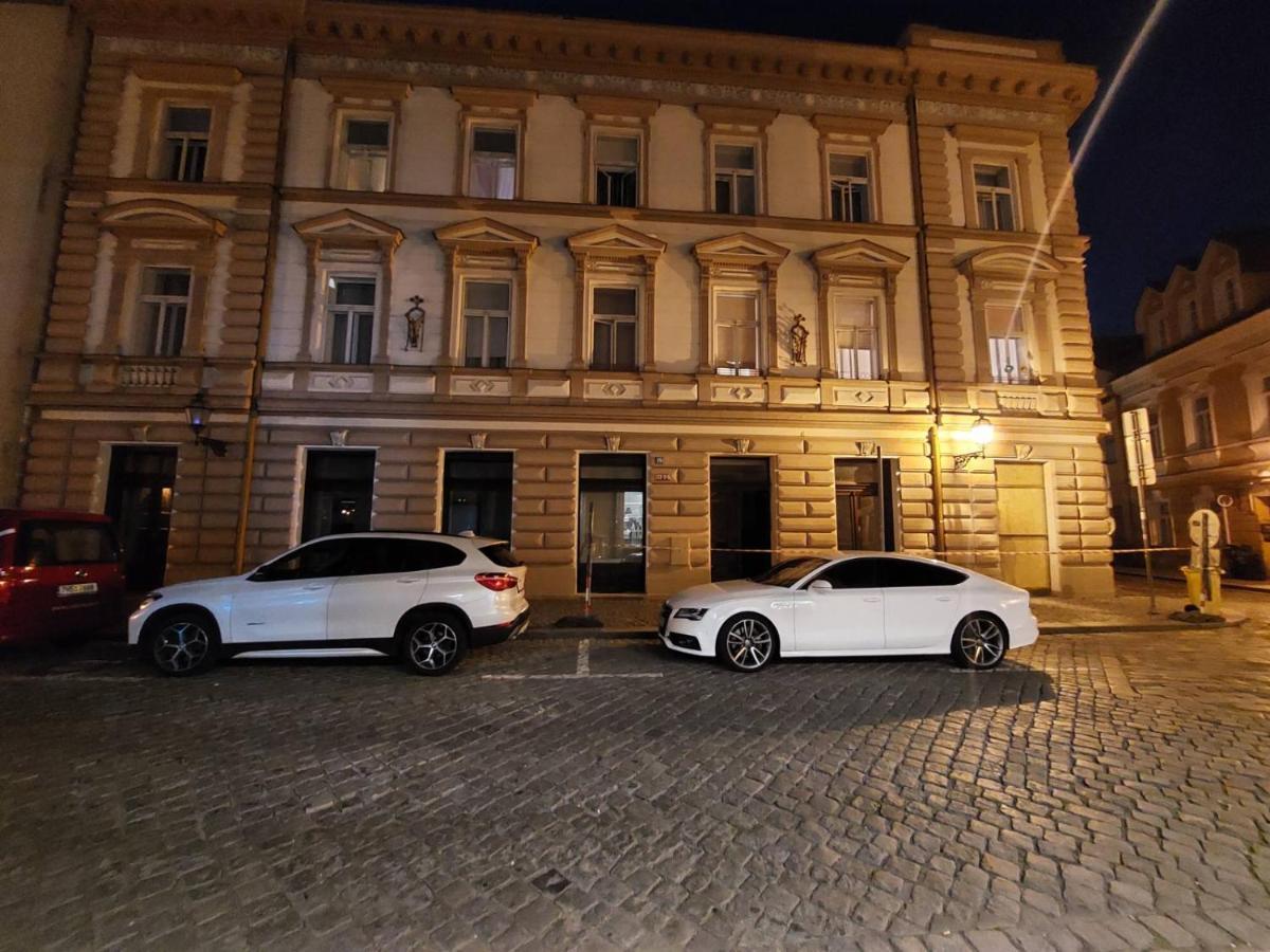 Byt 2+Kk Na Velkem Namesti Hradec Králové 外观 照片