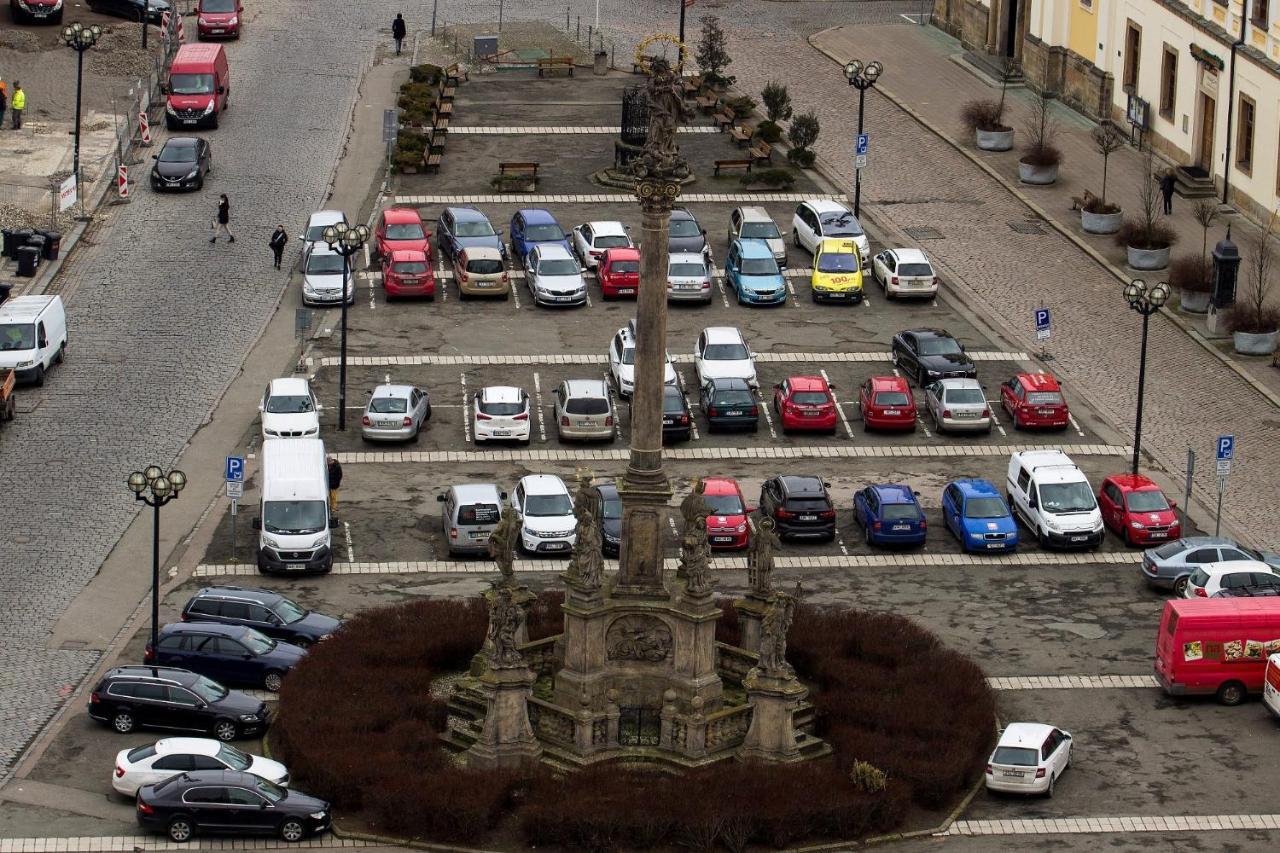Byt 2+Kk Na Velkem Namesti Hradec Králové 外观 照片